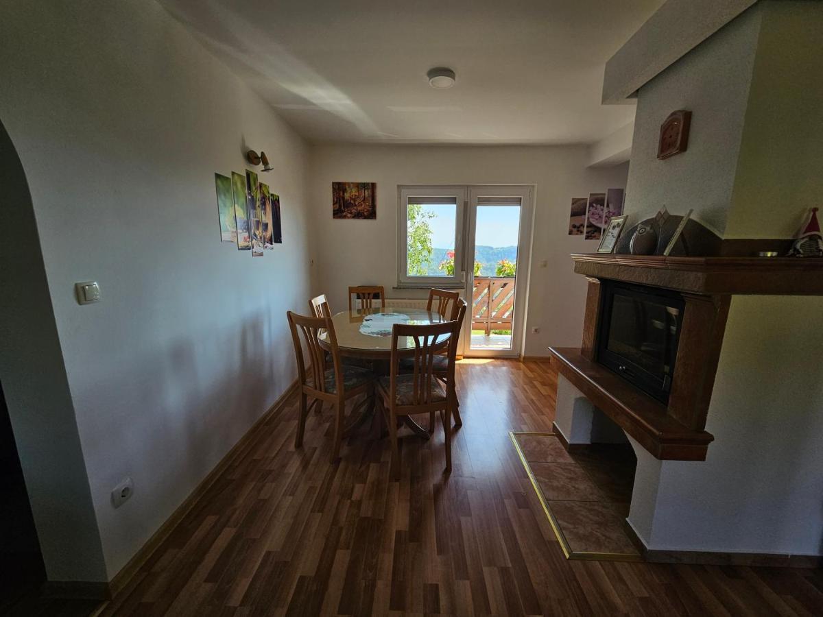 Zidanica Bundersek Apartment Sentjanz  Ngoại thất bức ảnh