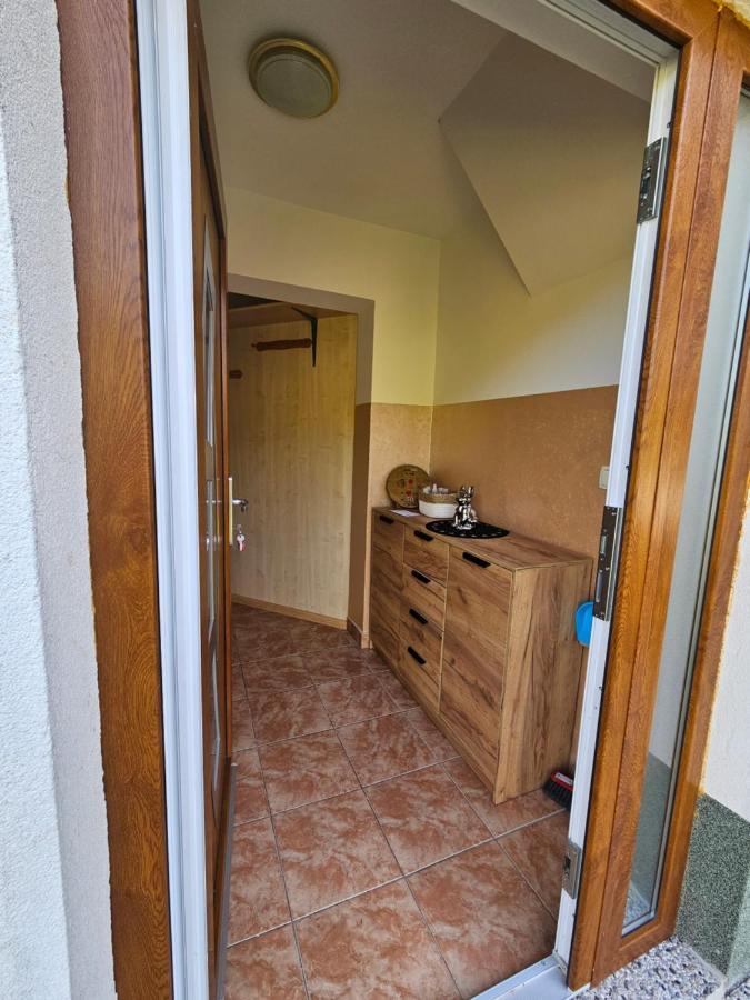 Zidanica Bundersek Apartment Sentjanz  Ngoại thất bức ảnh
